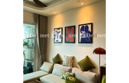 Biến Tường Trống Thành Tác Phẩm Nghệ Thuật: Cảm Hứng Treo Tranh Cho Không Gian Sống Đậm Chất Riêng