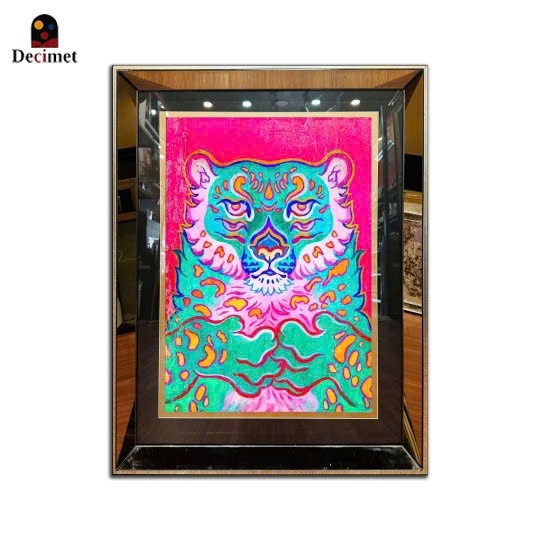 Tranh Khung Gương Trà Pink Snow Leopard